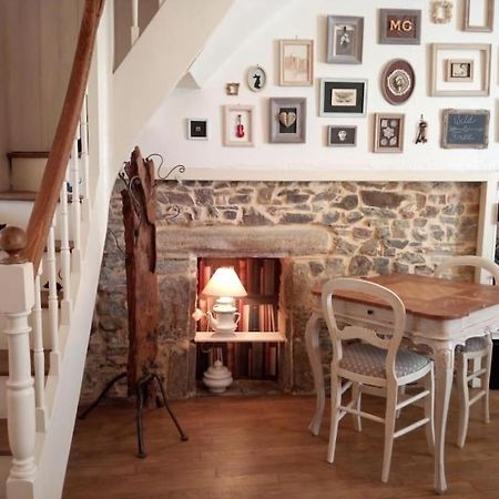 House At The Foot Of The Castle Of Fougeres Villa Eksteriør bilde